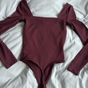 Aritzia Babaton Square Neck Long Sleeve Bodysuit